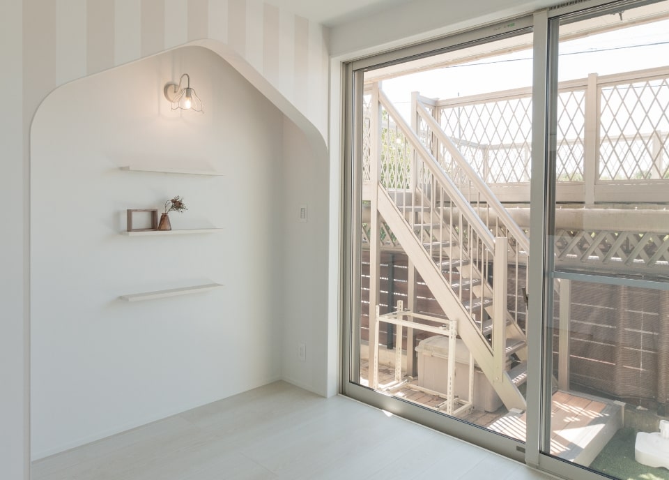 和モダンの心地よさが包む、自然と調和する家